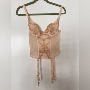 La Perla Elegant Lace Bustier in Peach color with garters